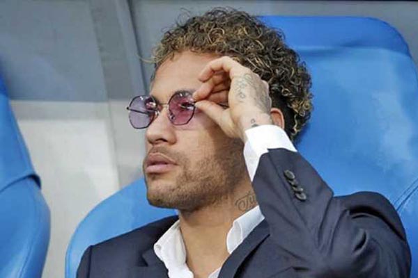 Neymar Diam Diam Bicarakan Transfer dengan Real Madrid